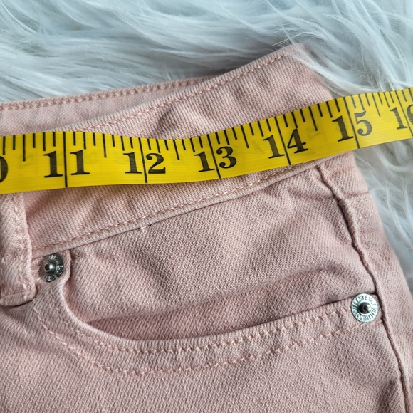 American Eagle Light Pink Jean Shorts Short Ladies - Picture 8 of 9